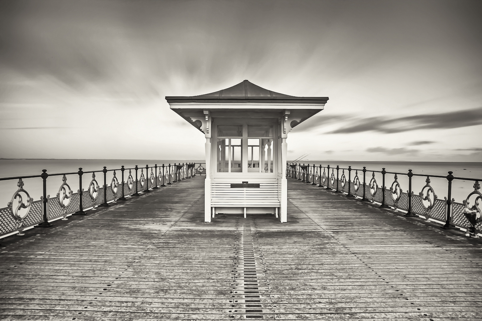 Old Pier in Swanage, Dorset, Südengland