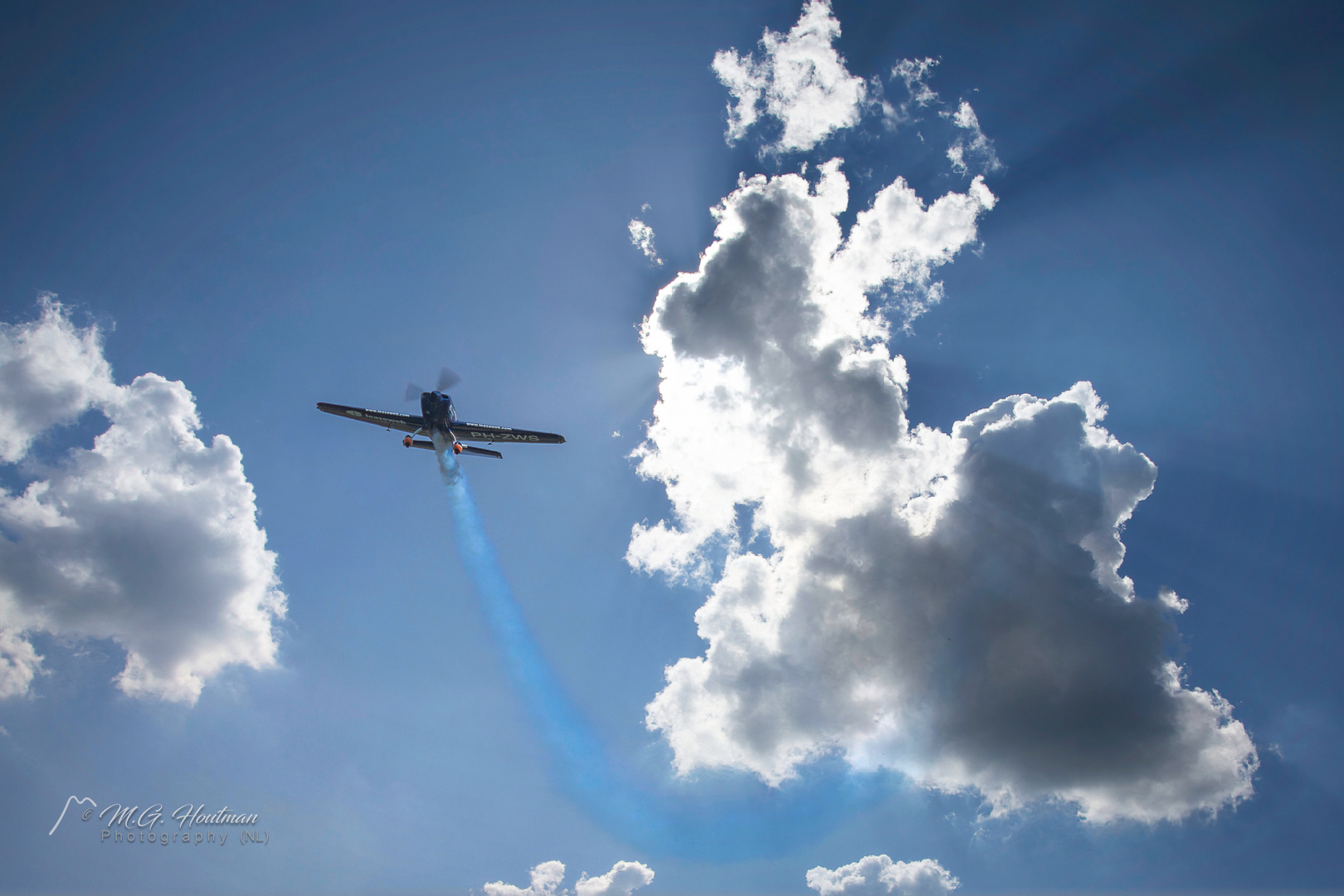 Old plane stunts in the air