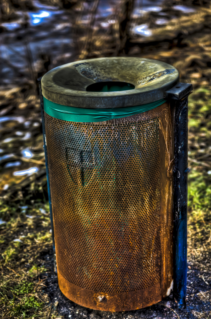 old trashcan