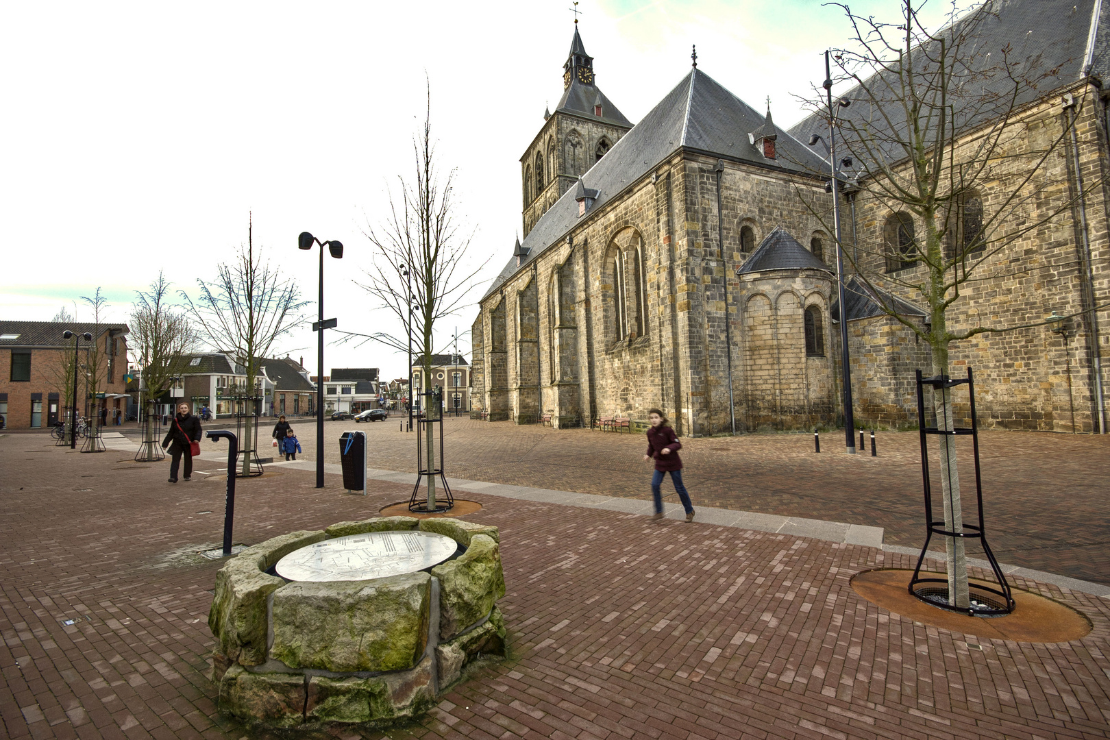 Oldenzaal - Sint Plechelmusplein - Basilica of St Plechelm - 02