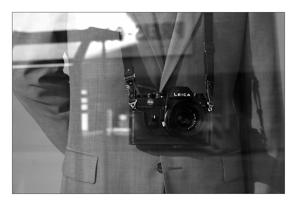 Oldies (3)  Der Leica-Mann..  ;-)