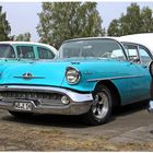 Oldsmobile Starfire 98 Holiday (Hardtop) Sedan (1957)