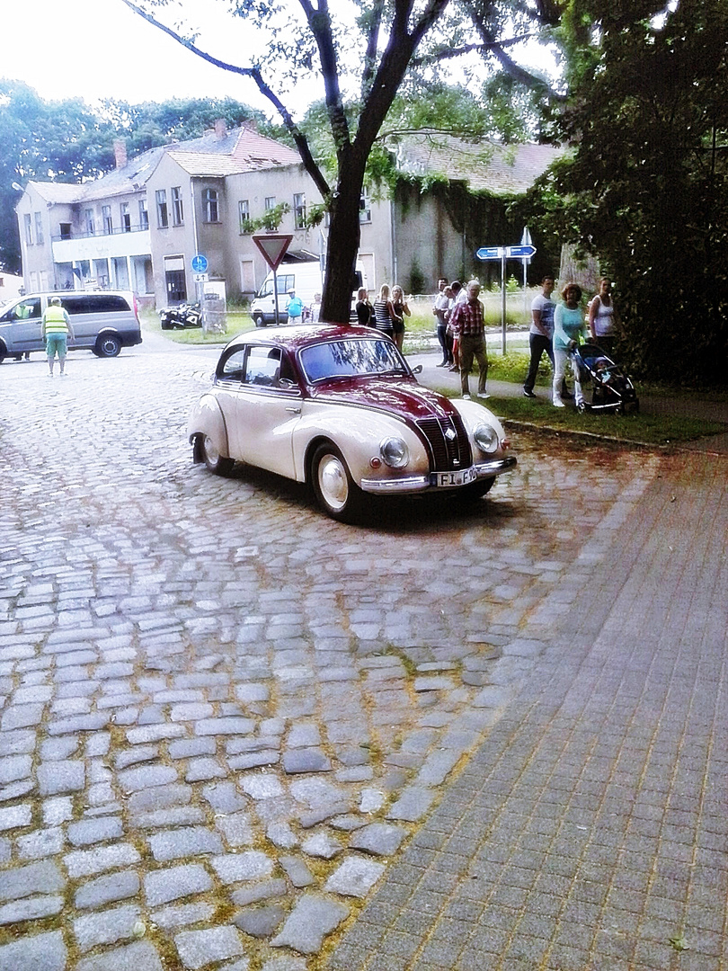 Oldtimer, alten Klassikern und klassischen Fahrzeugen