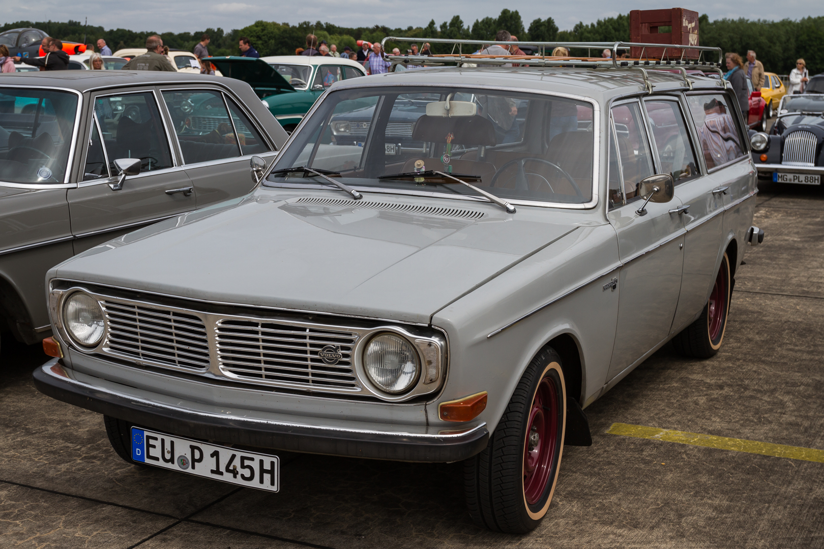 Oldtimer am Himmel und auf der Erde-V19