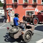 Oldtimer am Rathaus....