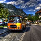 Oldtimer an der Busstation in Garmisch
