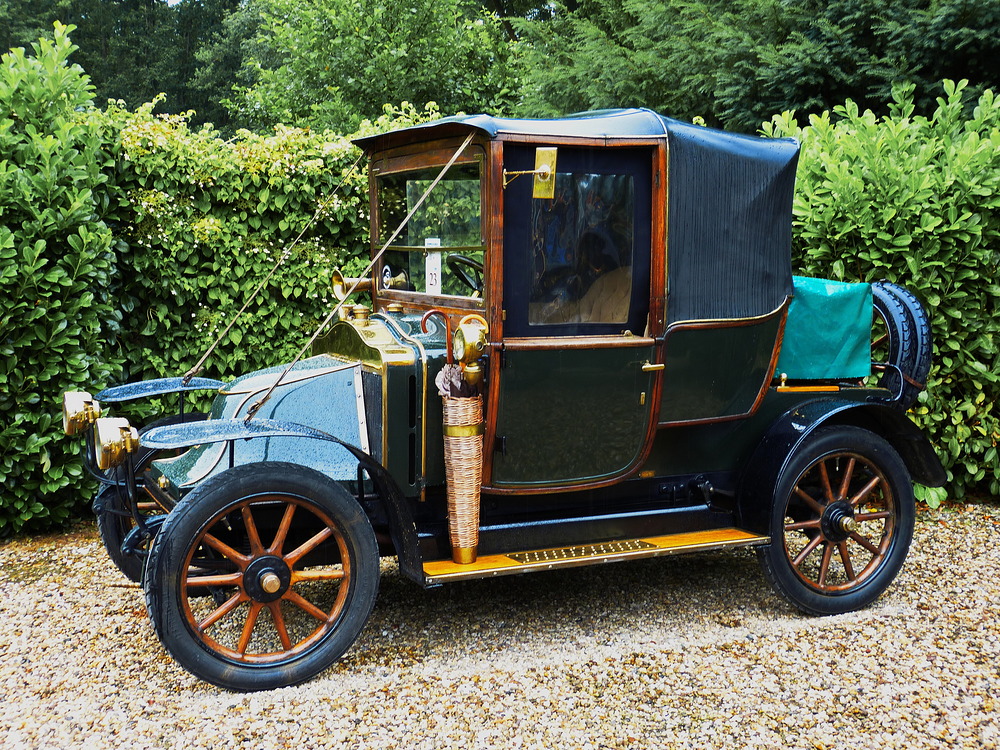 Oldtimer an der Mühlrather Mühle