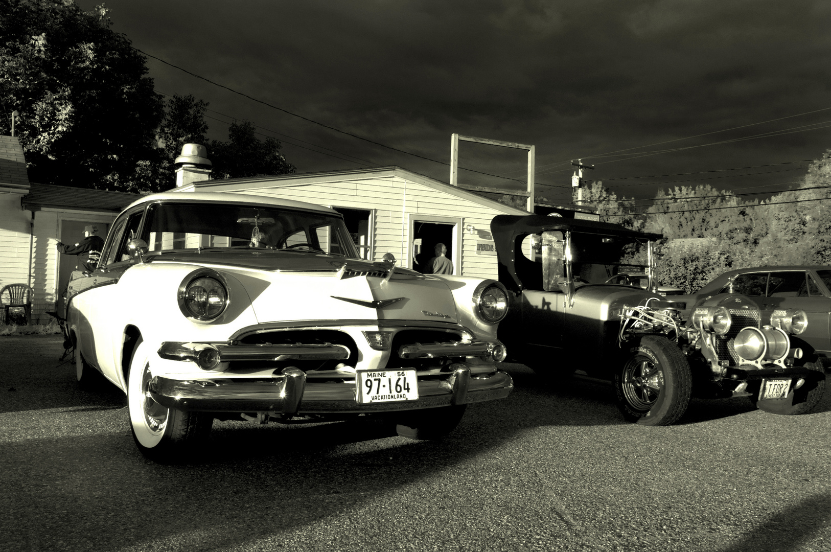 Oldtimer an einer ehemaligen Tankstelle - irgendwo in Maine