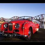 Oldtimer and Forth Bridge