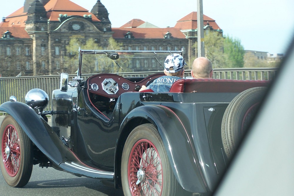 Oldtimer auf großer Fahrt