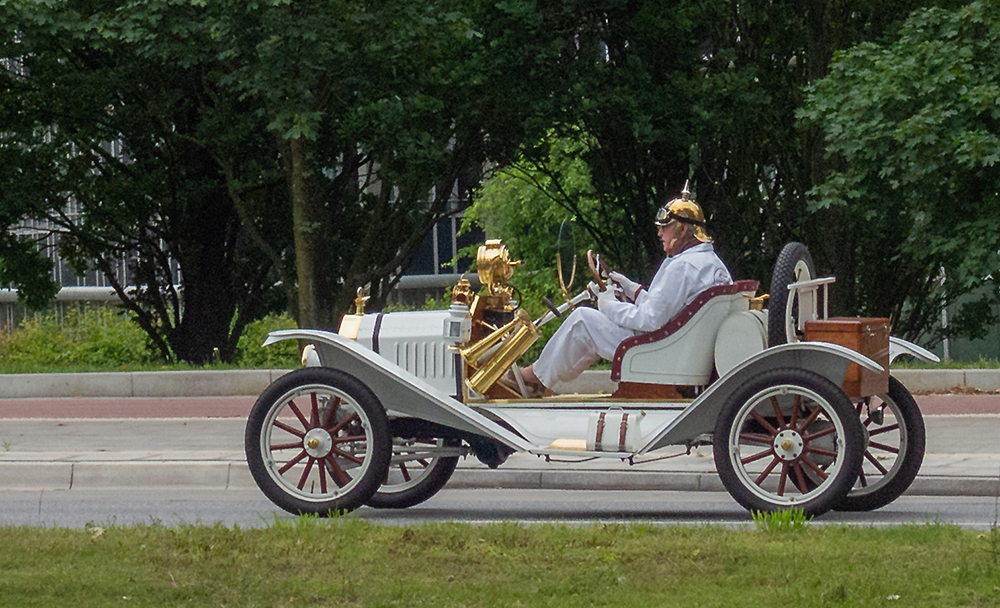 Oldtimer auf Straße