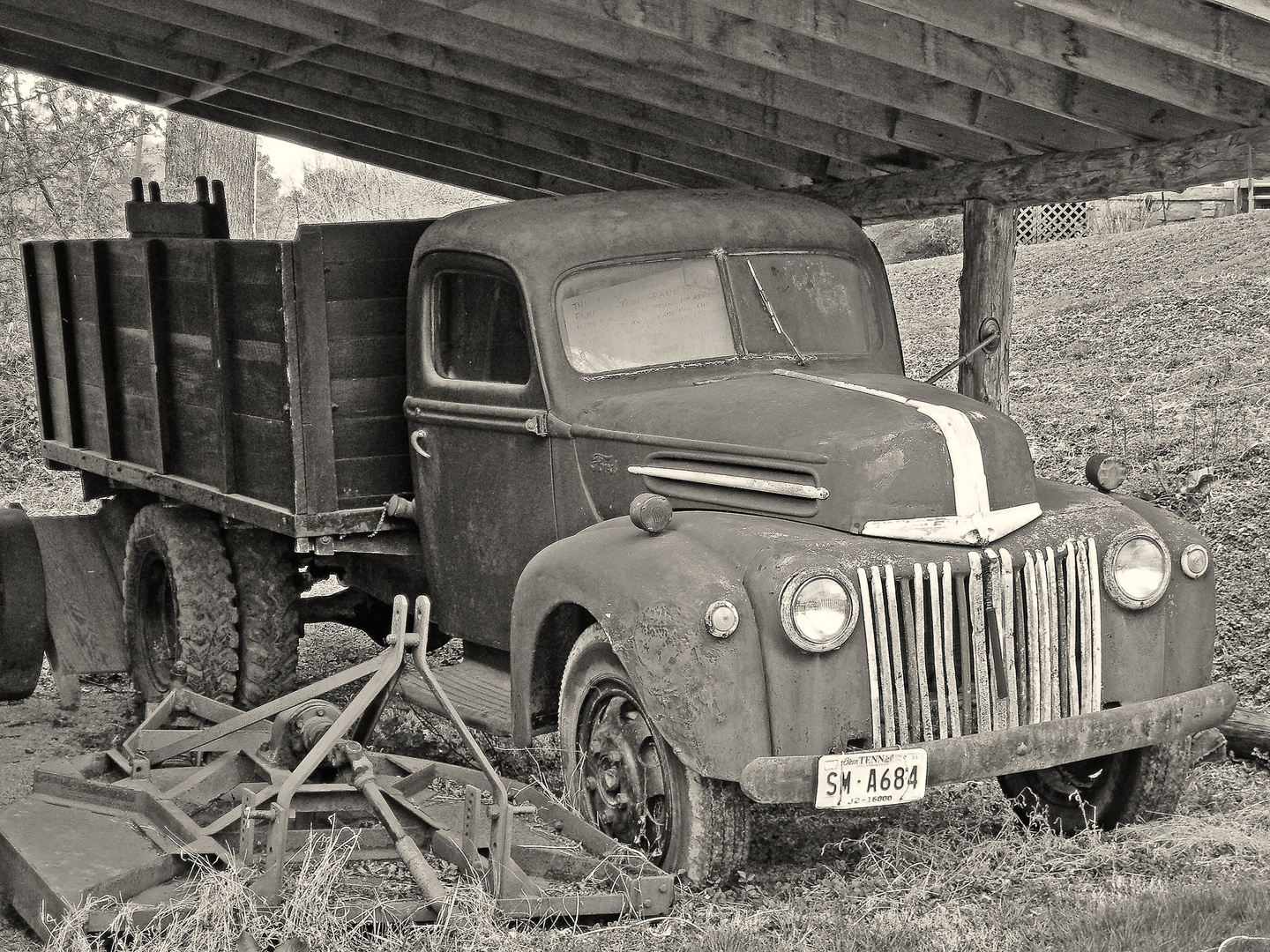 Oldtimer beim Falls Mill Museum in Tennessee im Frost