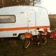 Oldtimer Camping VW T1 und Mopeds