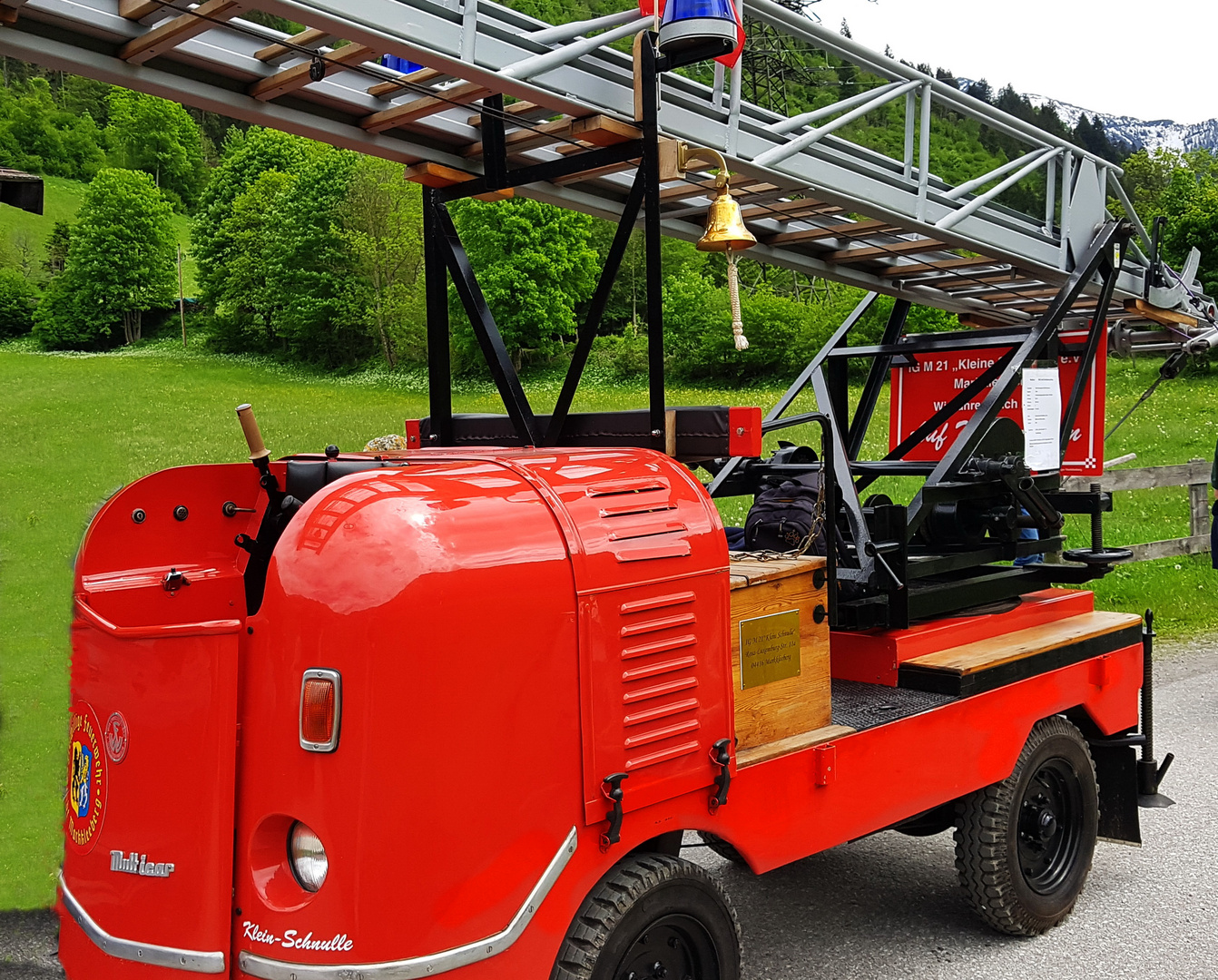 Oldtimer Feuerwehrauto Bj.1964 - Internationale Sternfahrt durch Dorfgastein