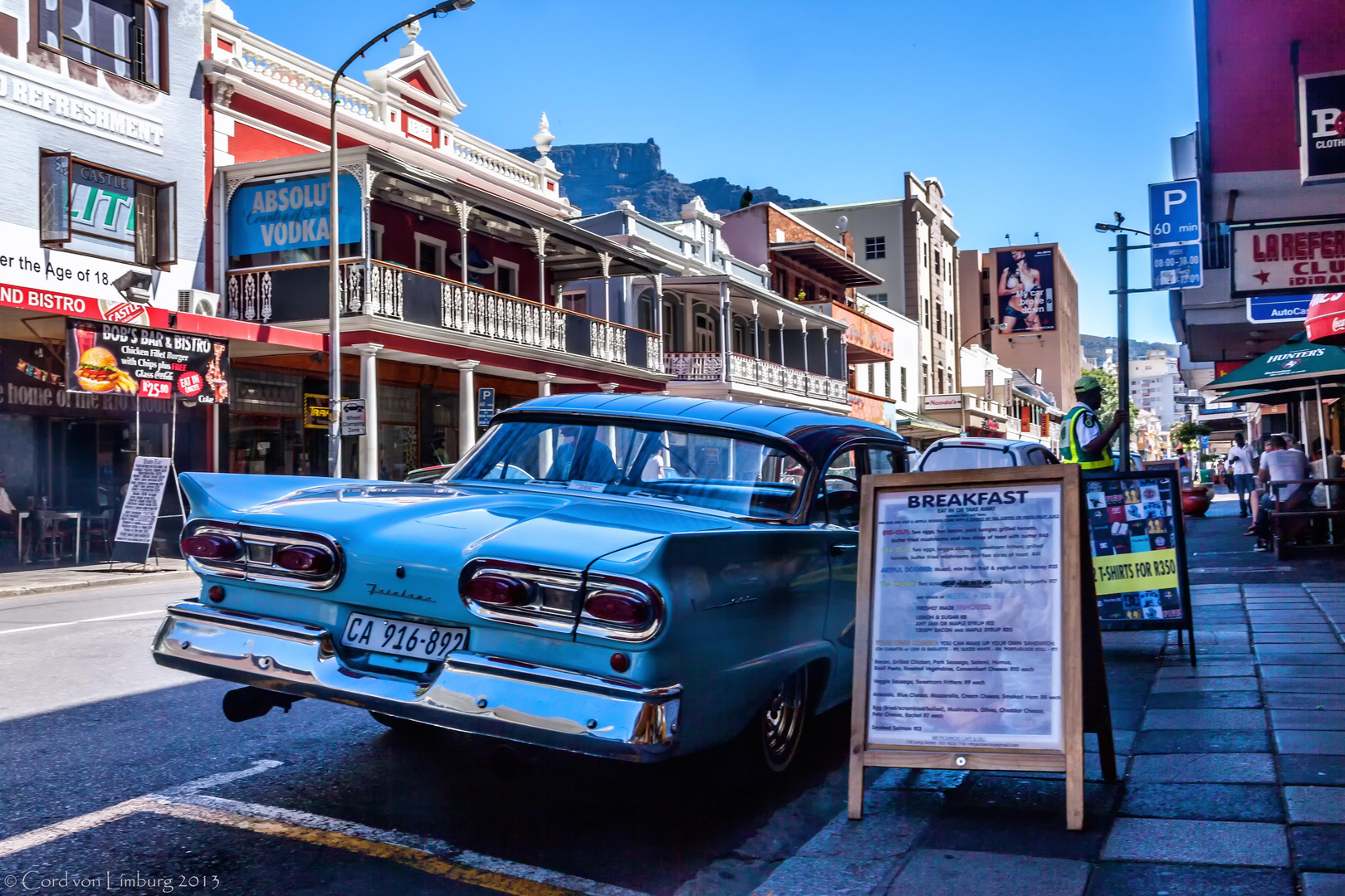 Oldtimer in Streets of Cape Town