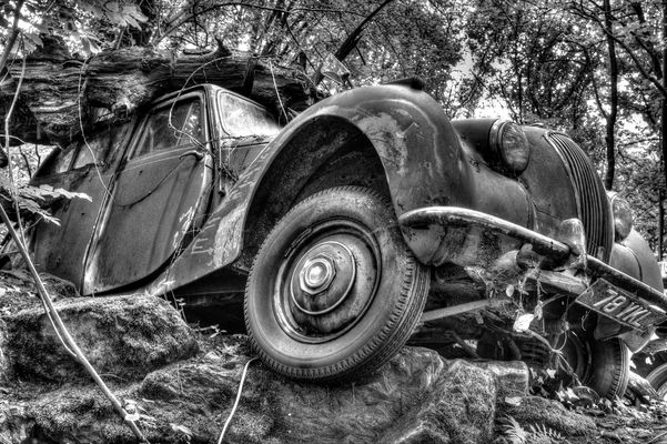 Oldtimer mit einem Dachschaden...