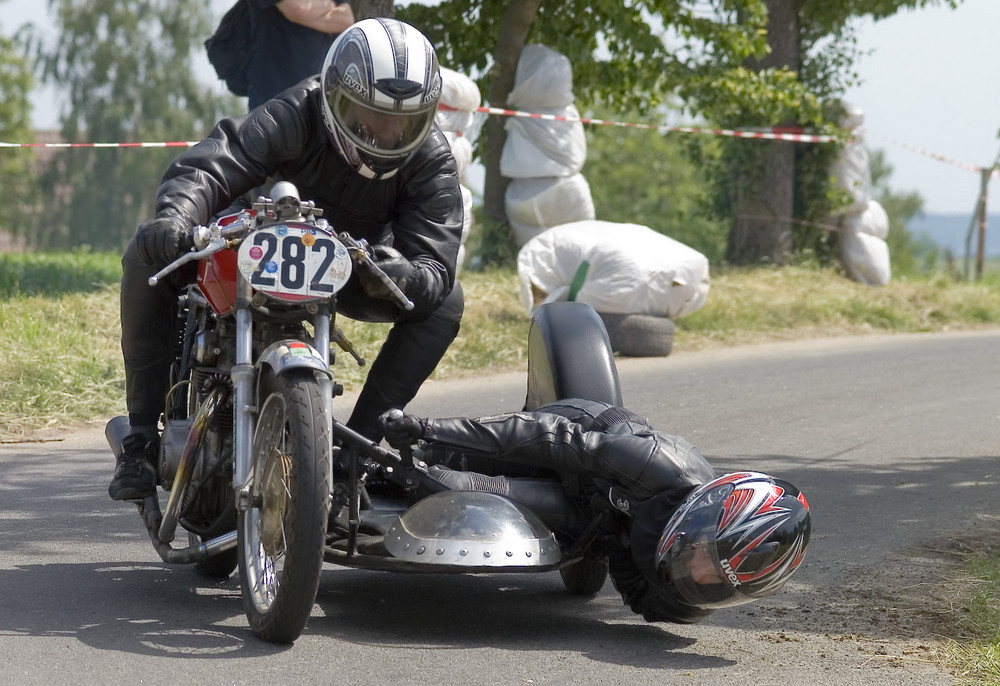 Oldtimer - Seitenwagenrennen in Käbschütztal