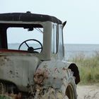 Oldtimer-Traktor in den Dünen