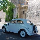 Oldtimer vor Chateau Vaumarcus