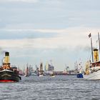 Oldtimerparade auf der Elbe