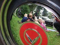 Oldtimerpicknick mit Kindern