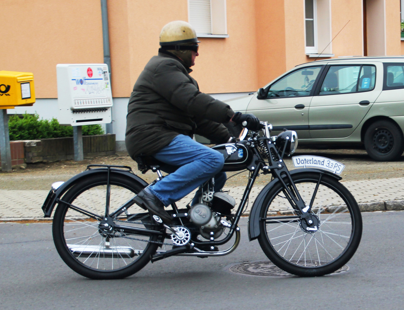 Oldtimerralley: Mit einer "Vaterland" dabei