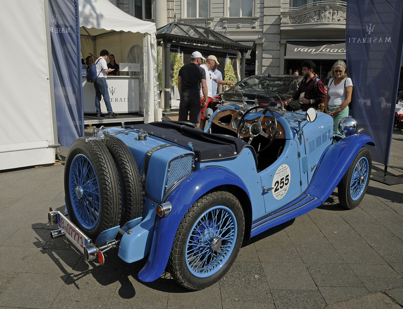 OLDTIMERTREFFEN BERLIN