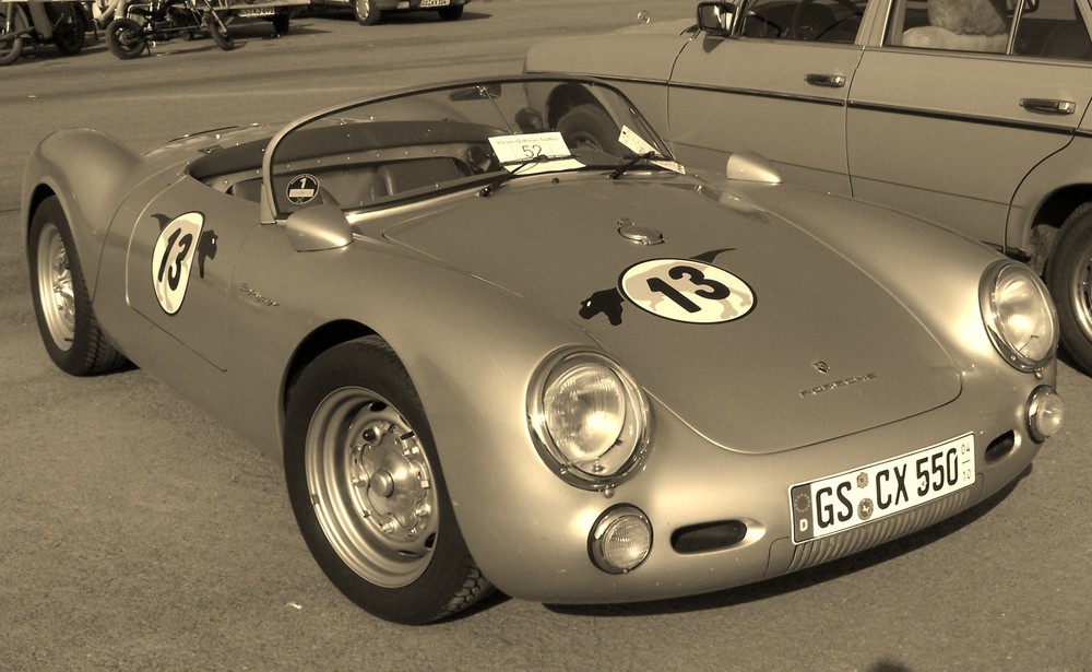 Oldtimertreffen - der Porsche mit der "13" :)