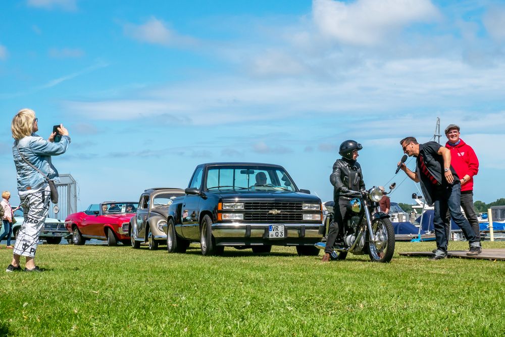 Oldtimertreffen im Hafen Ribnitz