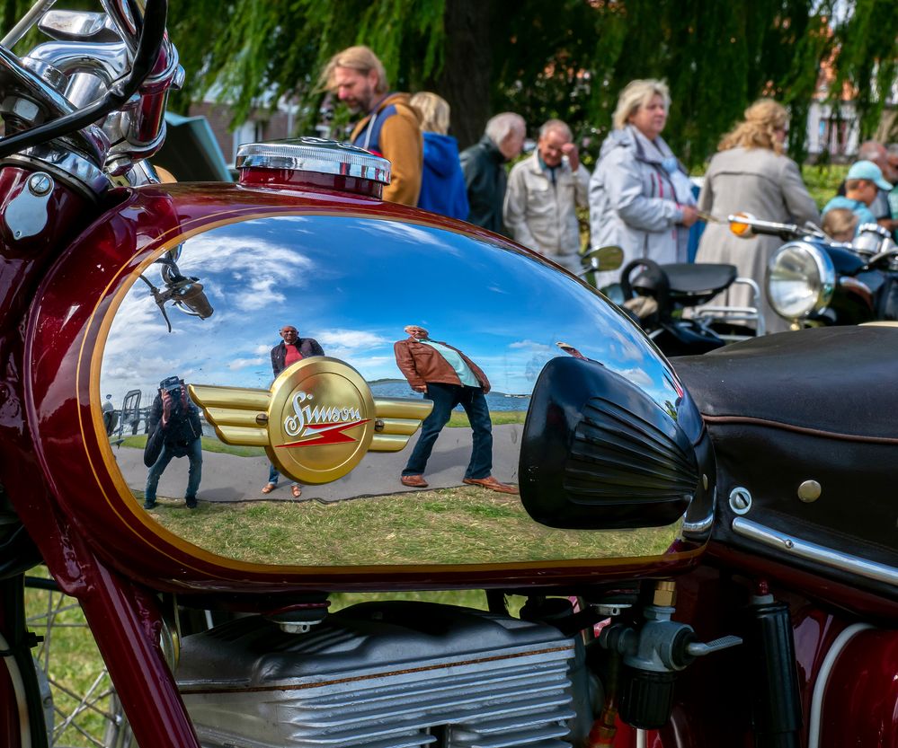 Oldtimertreffen im Hafen Ribnitz