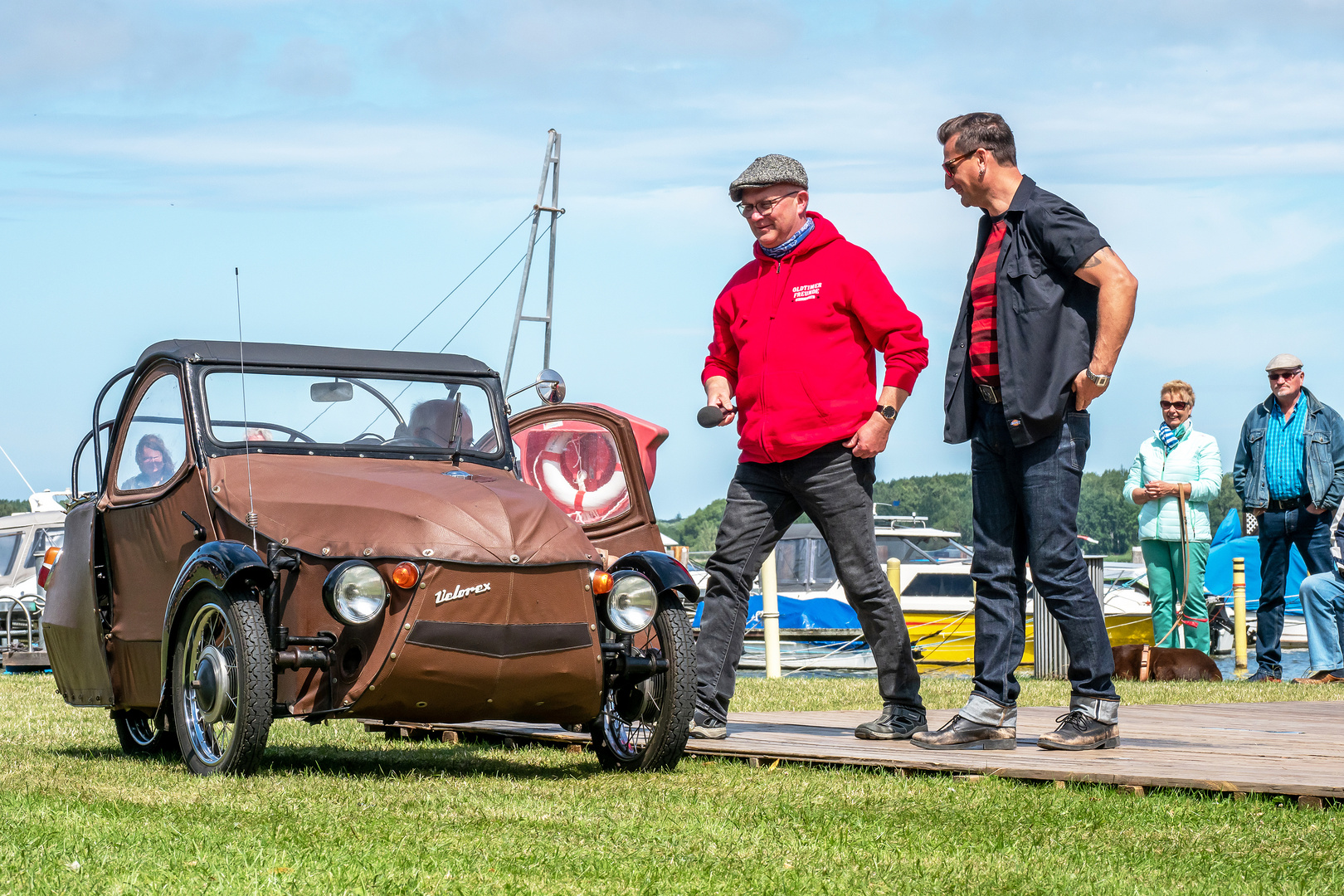 Oldtimertreffen im Hafen Ribnitz