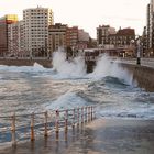 Oleaje playa de San Lorenzo Gijón. 