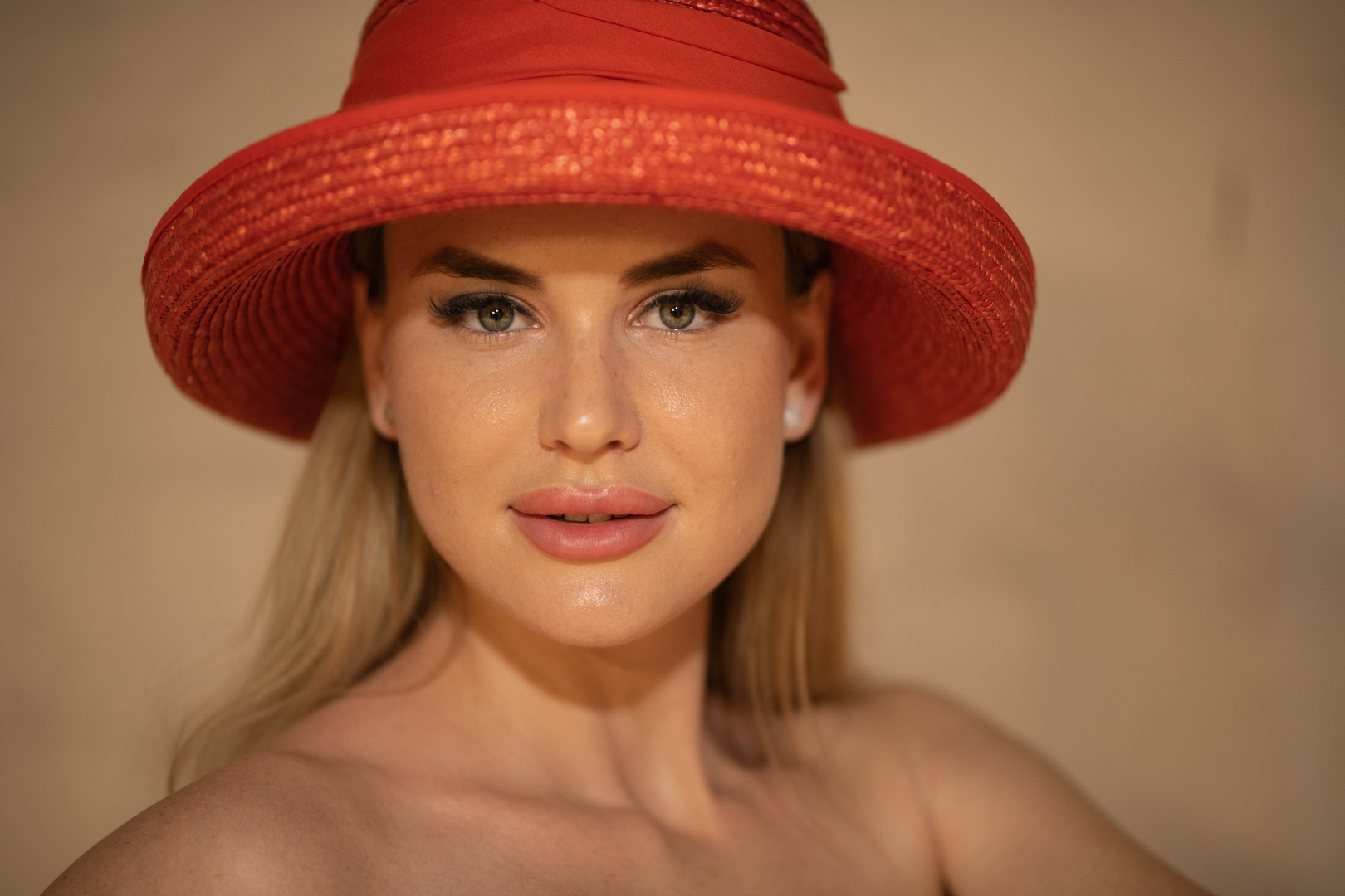 Olga 4 Foto & Bild jugendliche, indoor, portrait Bilder auf