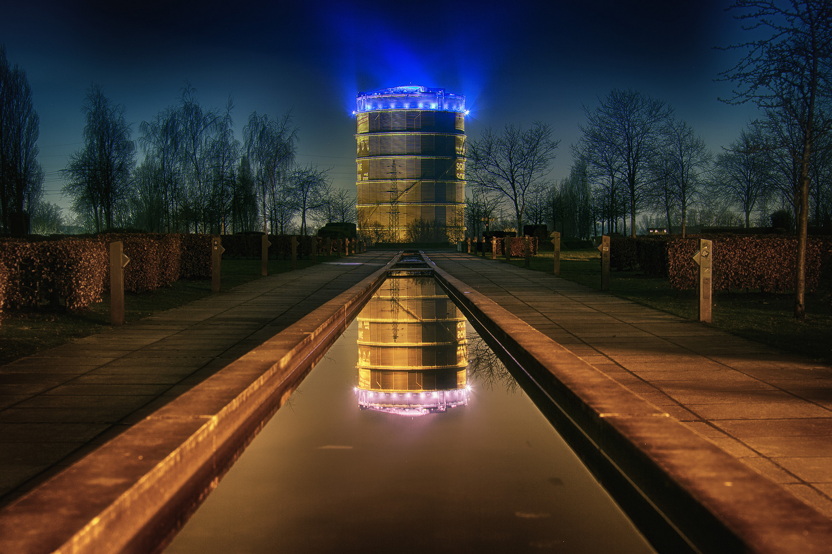 Olga Park Oberhausen - Gasometer (HDR)