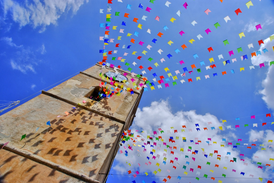 Oliena, il paese in festa