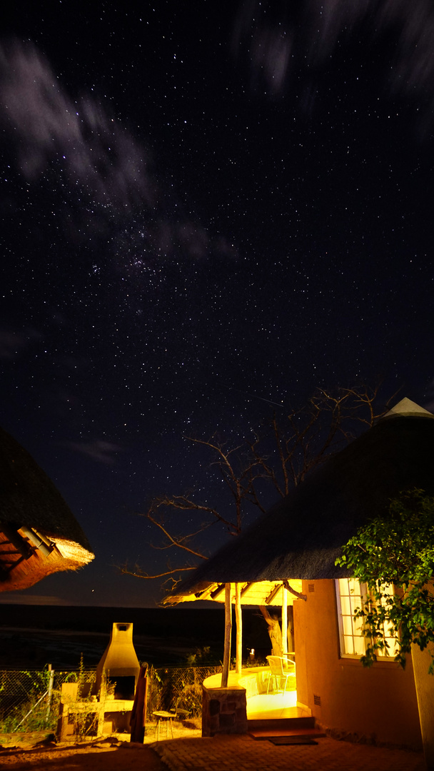 Olifants Camp bei Nacht