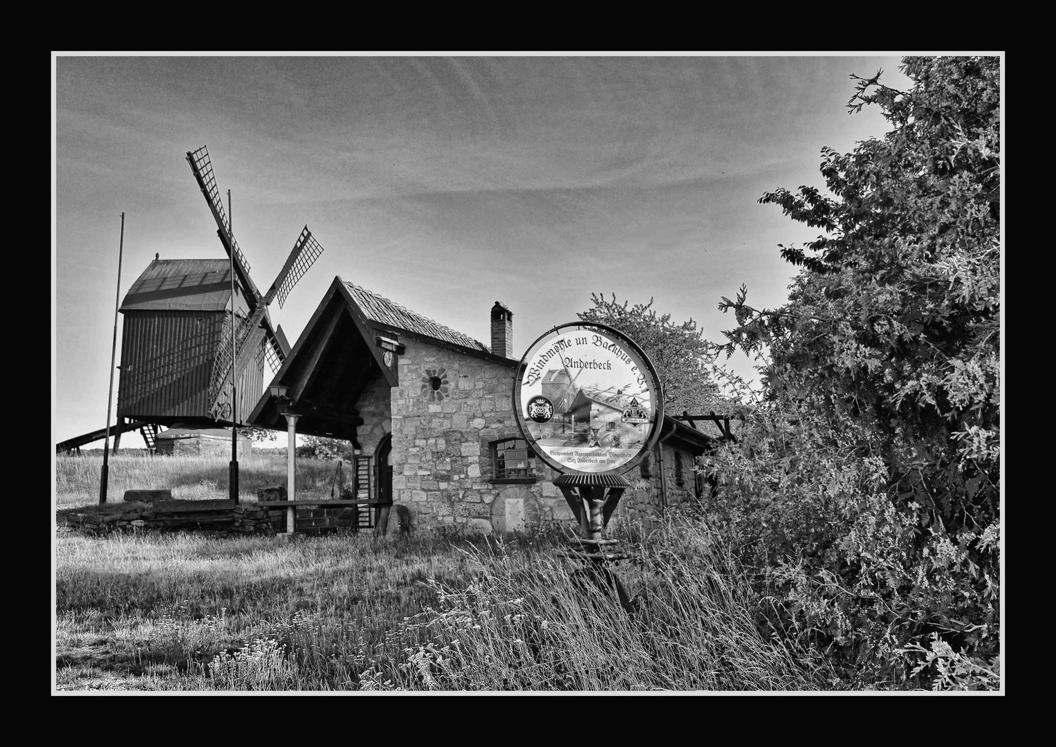 Oll Windmöhle un Backhus