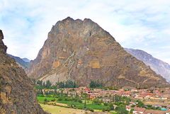 Ollantaytambo von etwas höher oben