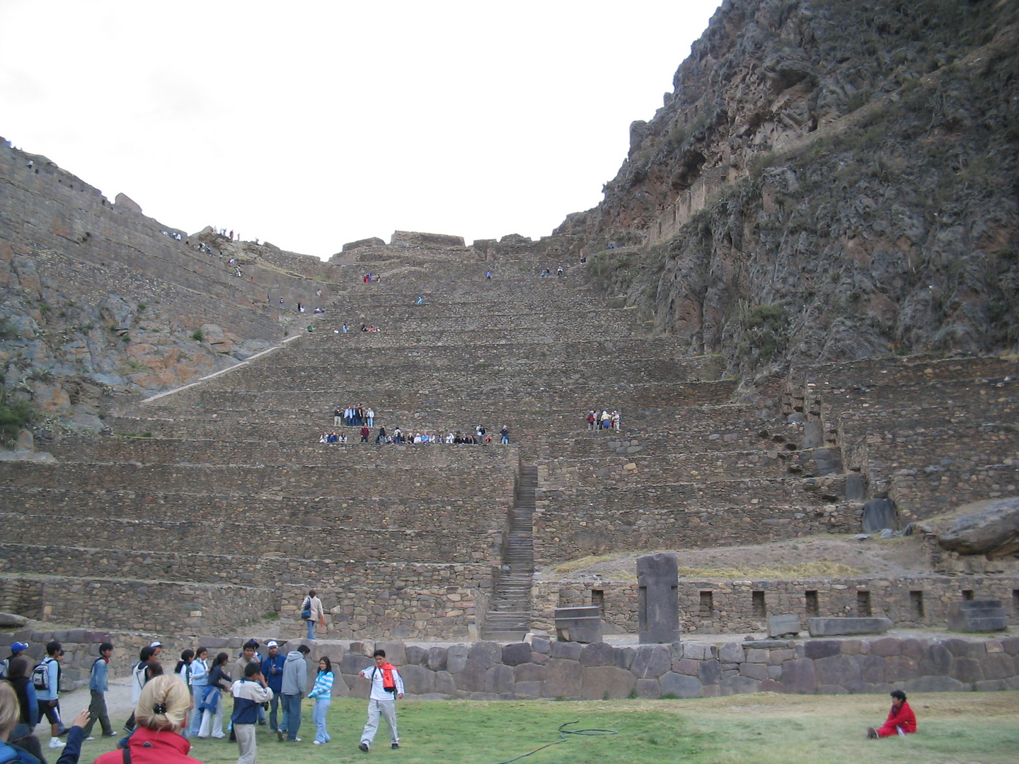 Ollantaytambo von unten