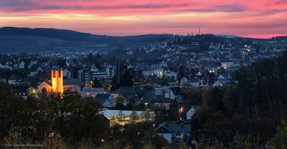 Olpe in der Abenddämmerung