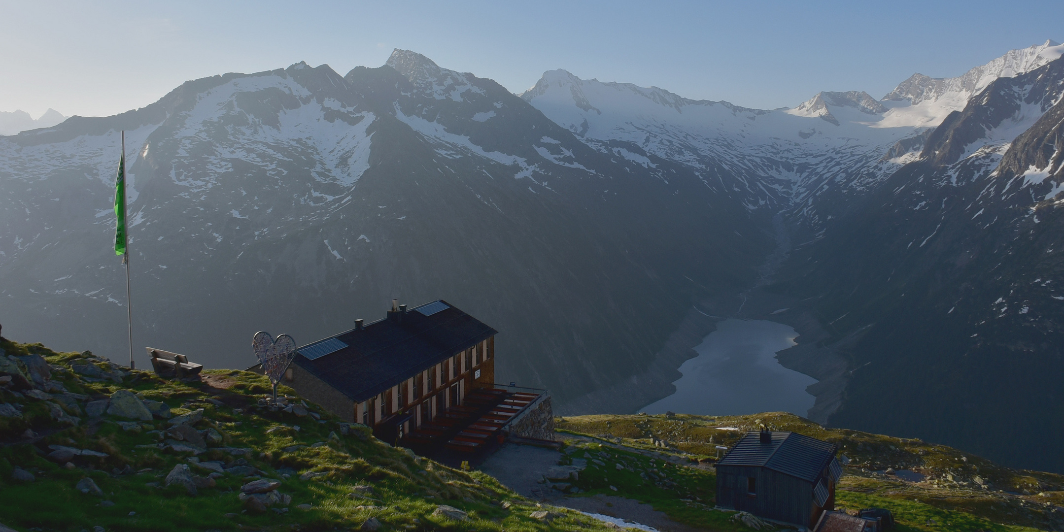 Olpererhütte am morgen