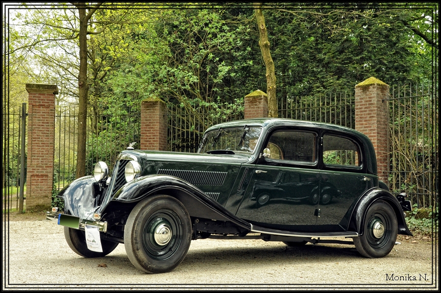 Oltimer-Club-Treffen am Schloß Moyland 2