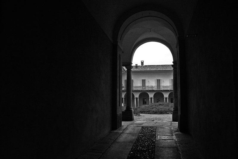 oltre il portico....