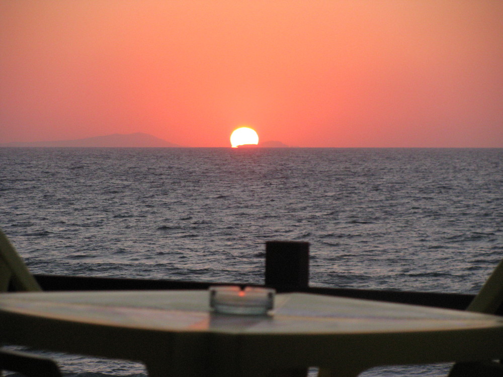 "OLTREMARE" un caffè al tramonto.....