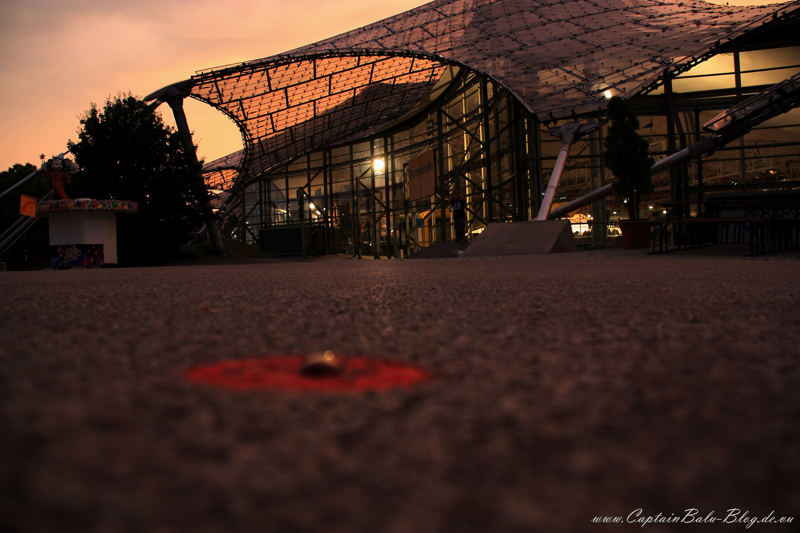 Olympiapark bei Sonnenuntergang