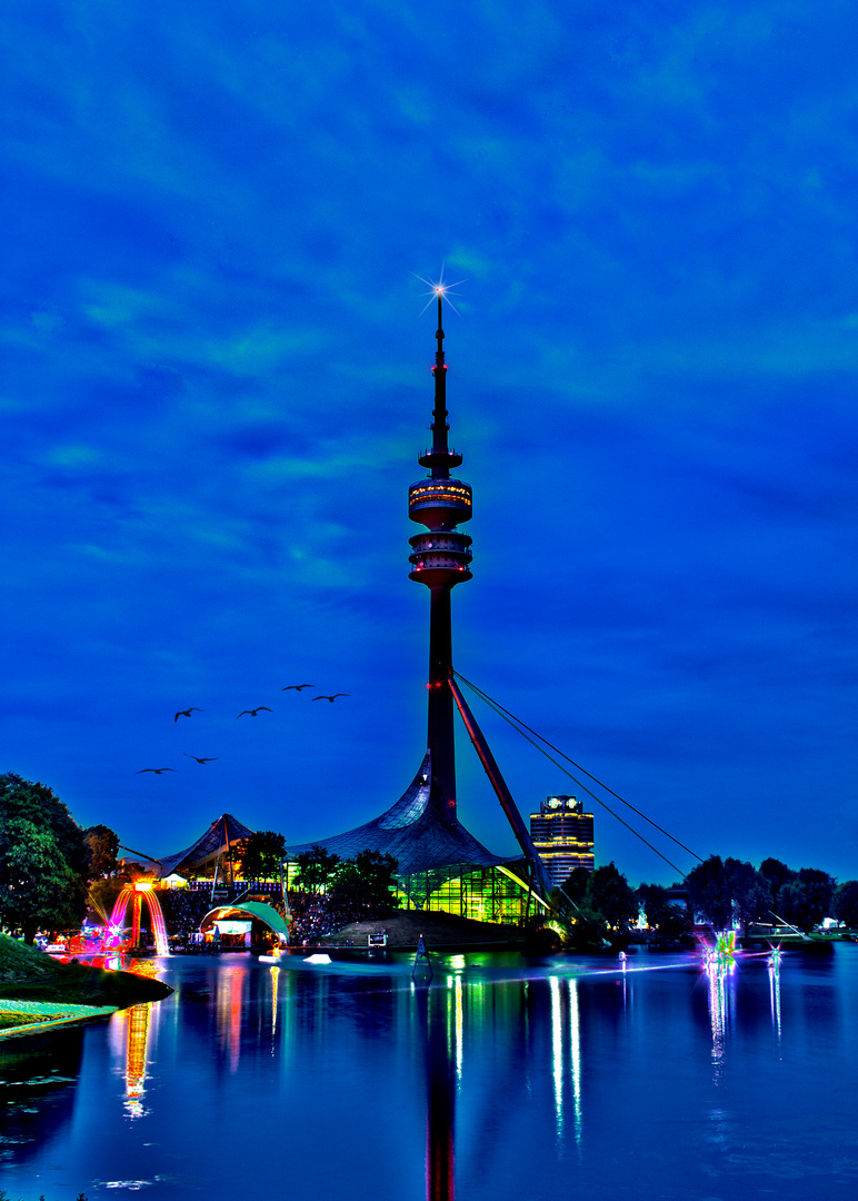 Olympiapark mit Volksfest