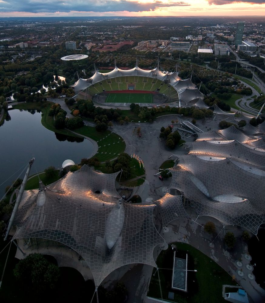 Olympiapark München im Gegenlicht