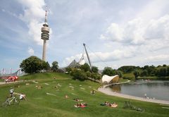 Olympiapark München (Theatron und Olympiasee)