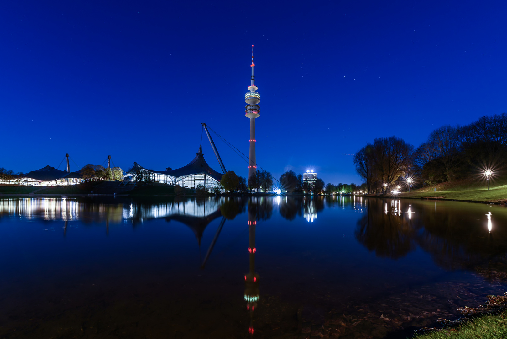 Olympiasee im Olympiapark München (2. Version) Foto & Bild