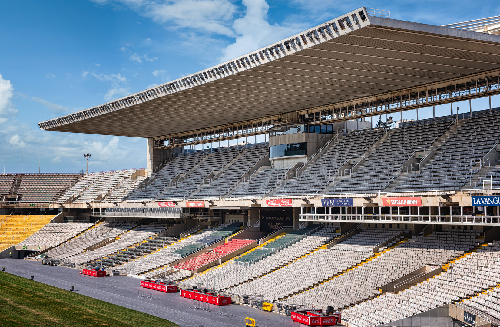 olympiastadion barcelona no.4